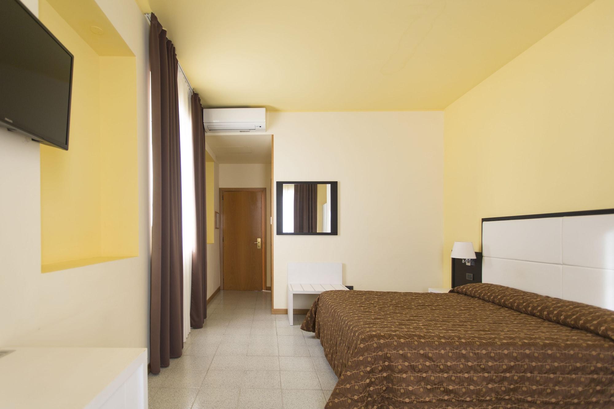 Hotel Villa Margherita Ladispoli Exterior foto