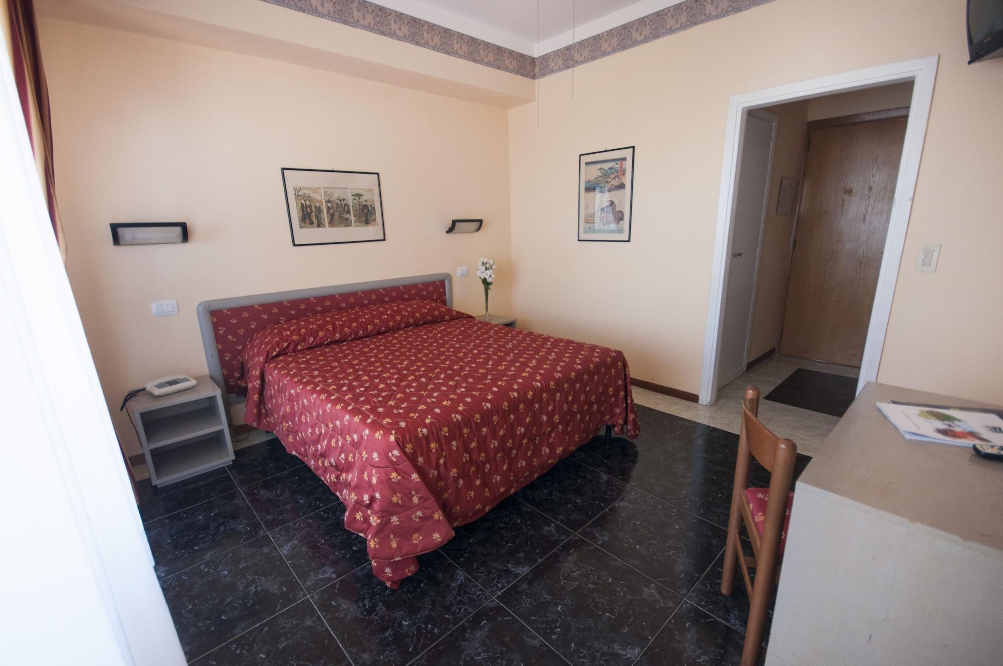 Hotel Villa Margherita Ladispoli Exterior foto