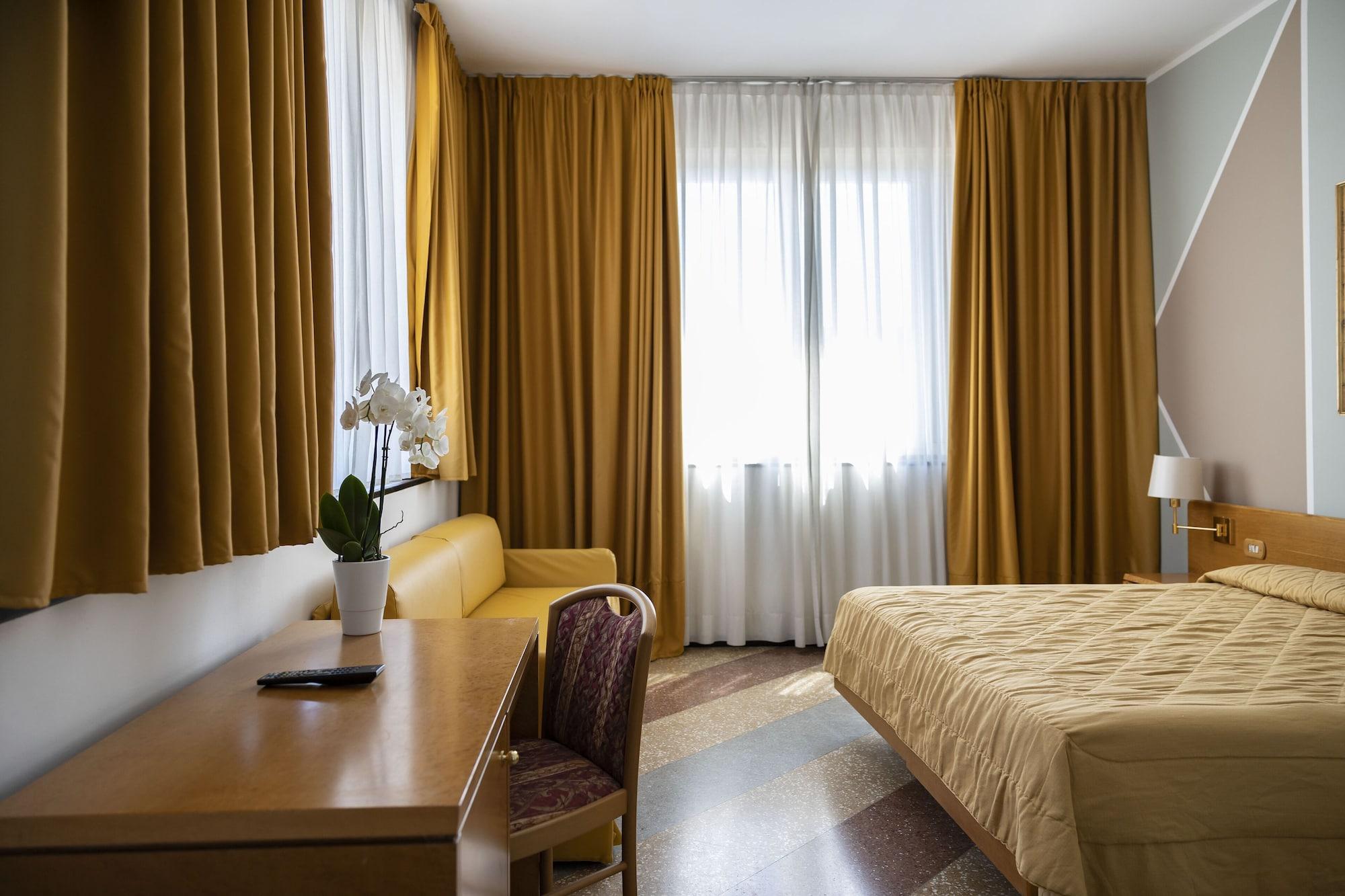 Hotel Villa Margherita Ladispoli Exterior foto